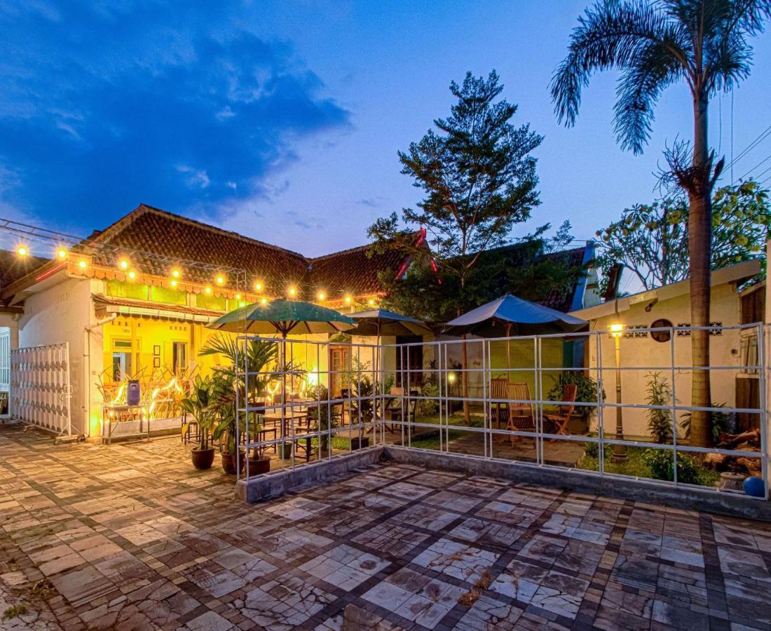 D'Talent Hotel Yogyakarta Exterior foto