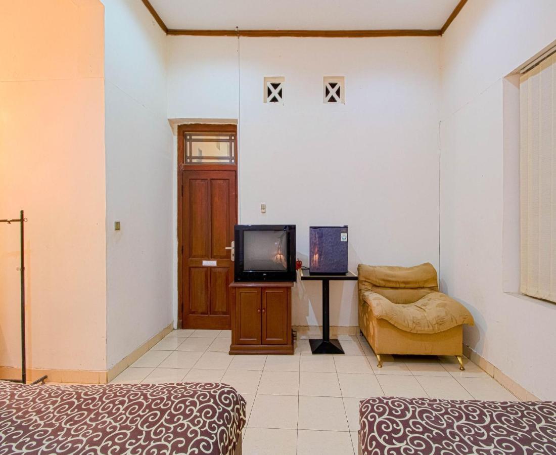 D'Talent Hotel Yogyakarta Exterior foto