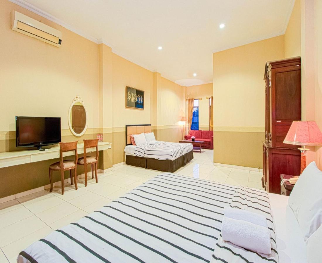 D'Talent Hotel Yogyakarta Exterior foto